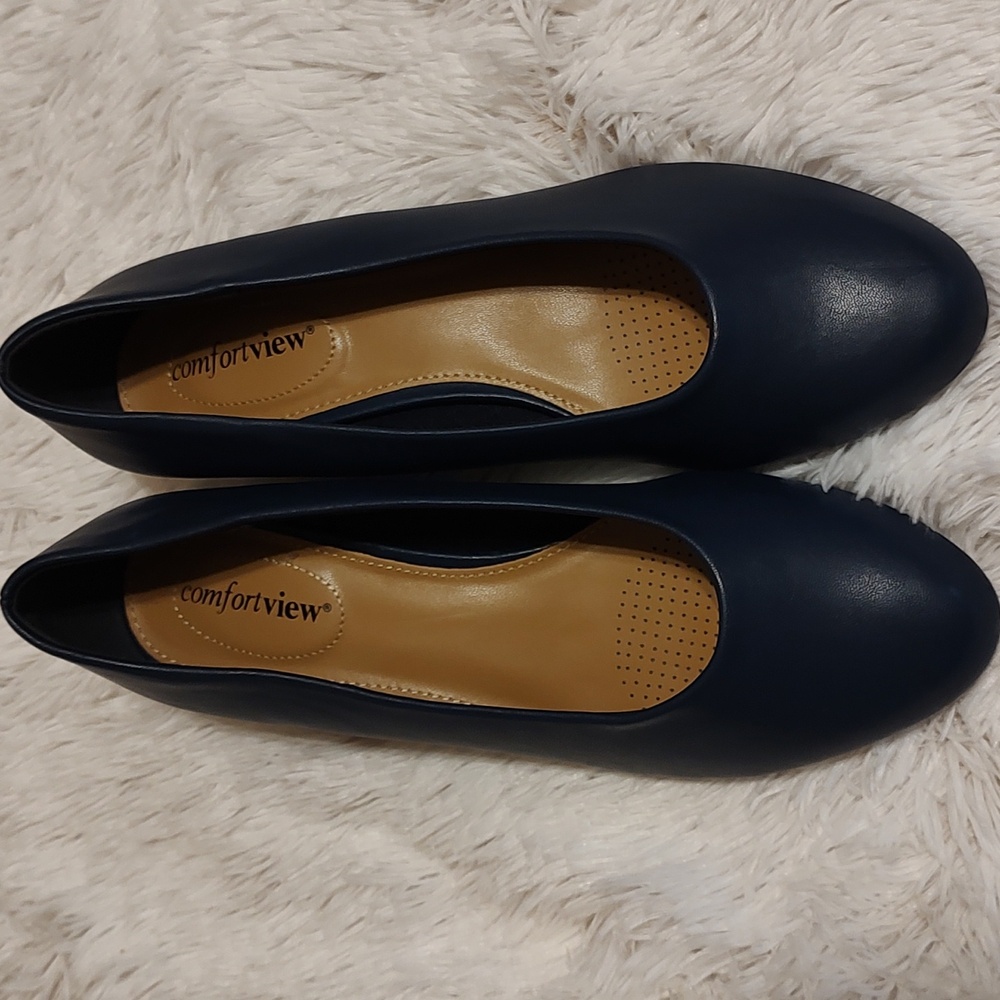 *Like New* Comfortview Vida Low-Heeled Pumps Navy Blue Faux Leather Office 9.5W